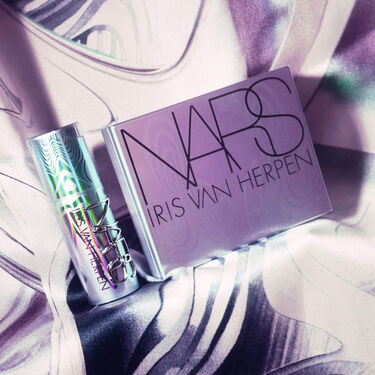 LIGHT REFLECTING&trade; PRISMATIC POWDER&nbsp;, NARS Holiday Collection