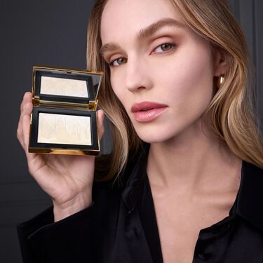 Gold Dust Light Reflecting Setting Powder, NARS Poudres