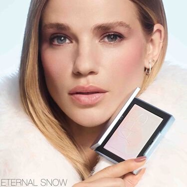 LIGHT REFLECTING&trade; PRISMATIC POWDER, NARS Poudres