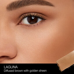 Bronzing powder