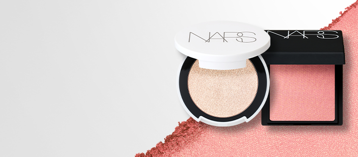 EXPLOSION DE LUMIÈRE. SUR NOUS.